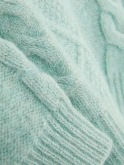 Cable Knit Hooded Sweater