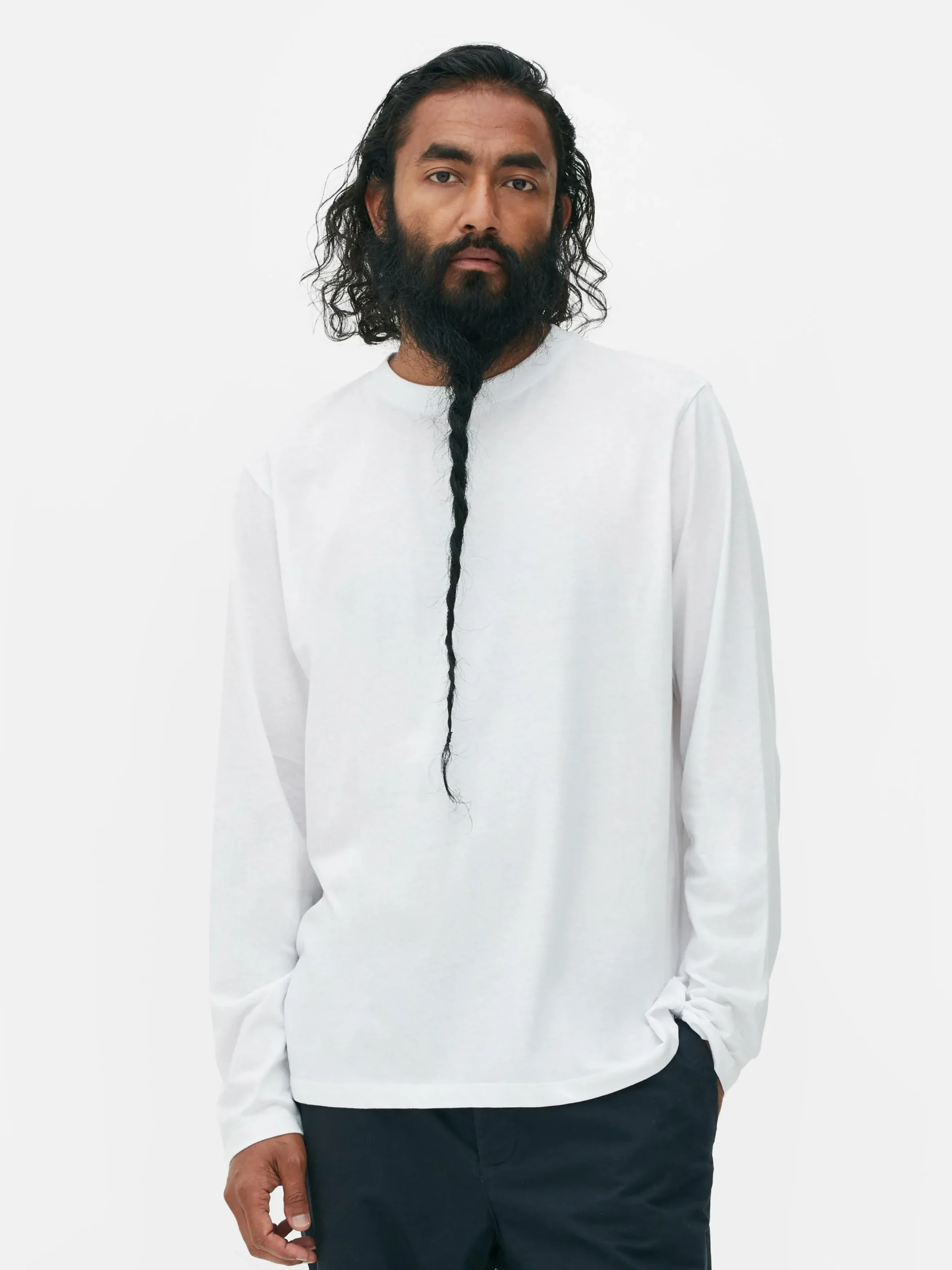 Essential Long Sleeve T-Shirt