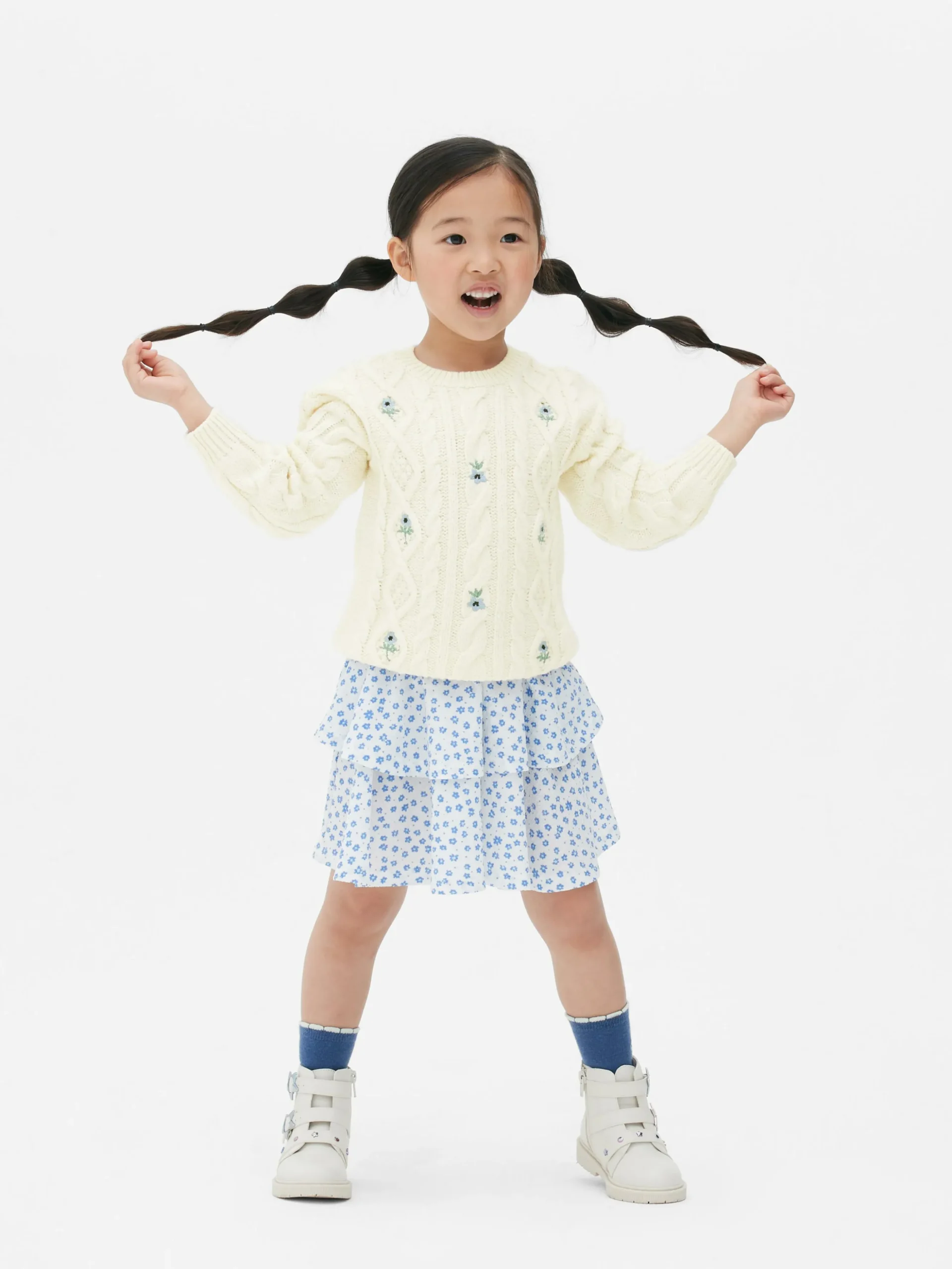 Floral Embroidered Cable Knit Sweater