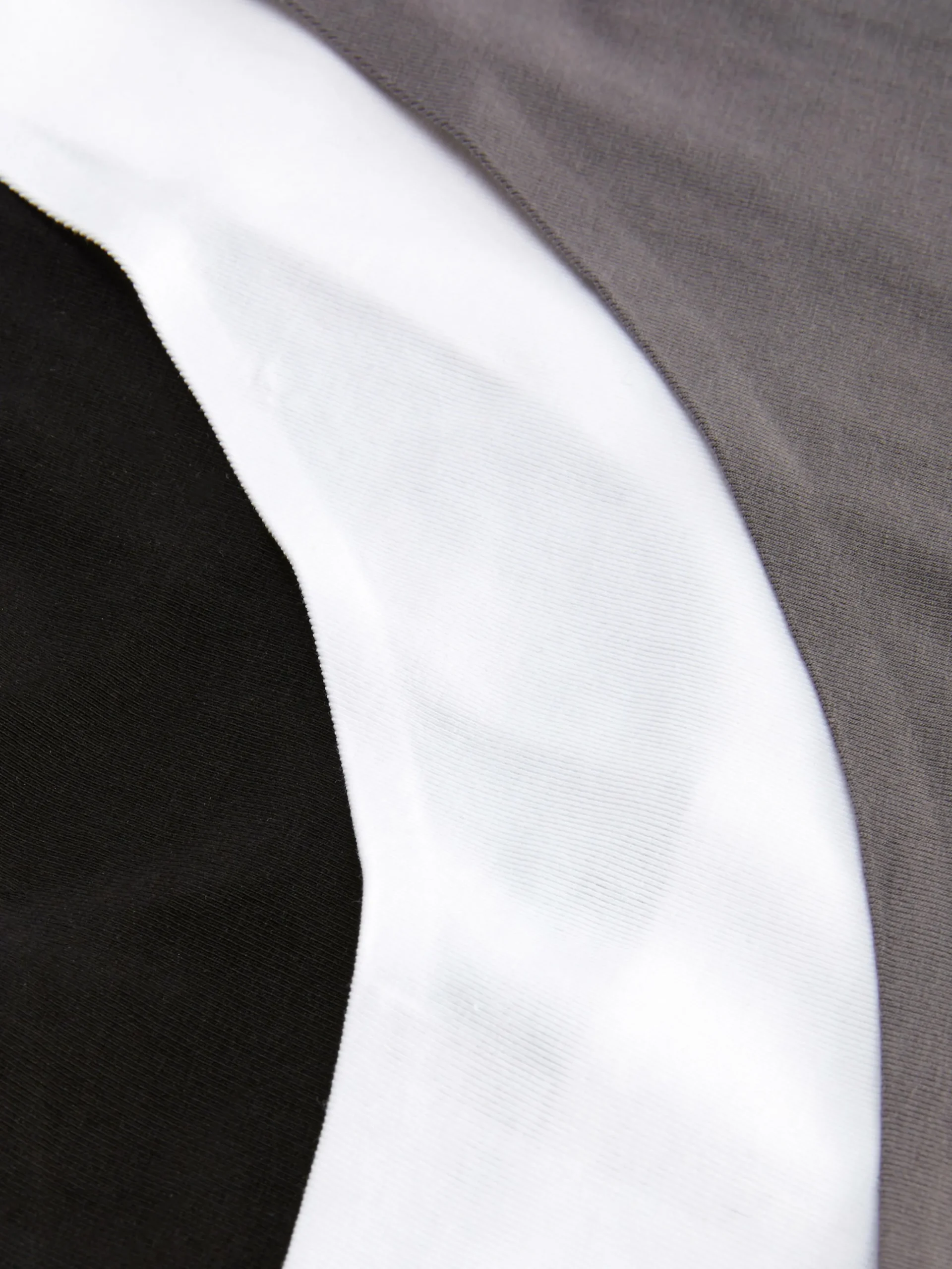 3-Pack Tonal Invisible Thongs