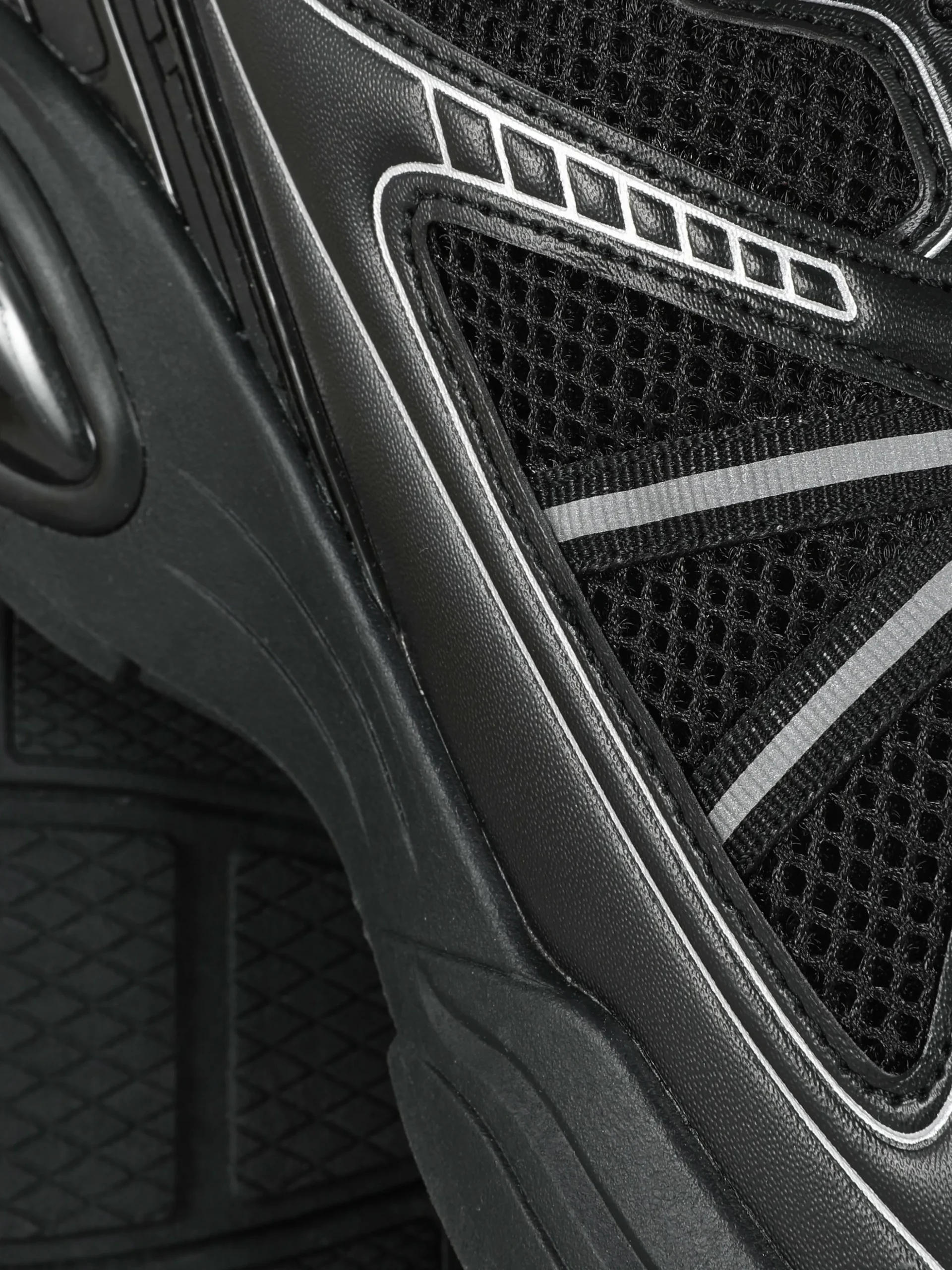 Paneled Low-Top Sports Sneakers