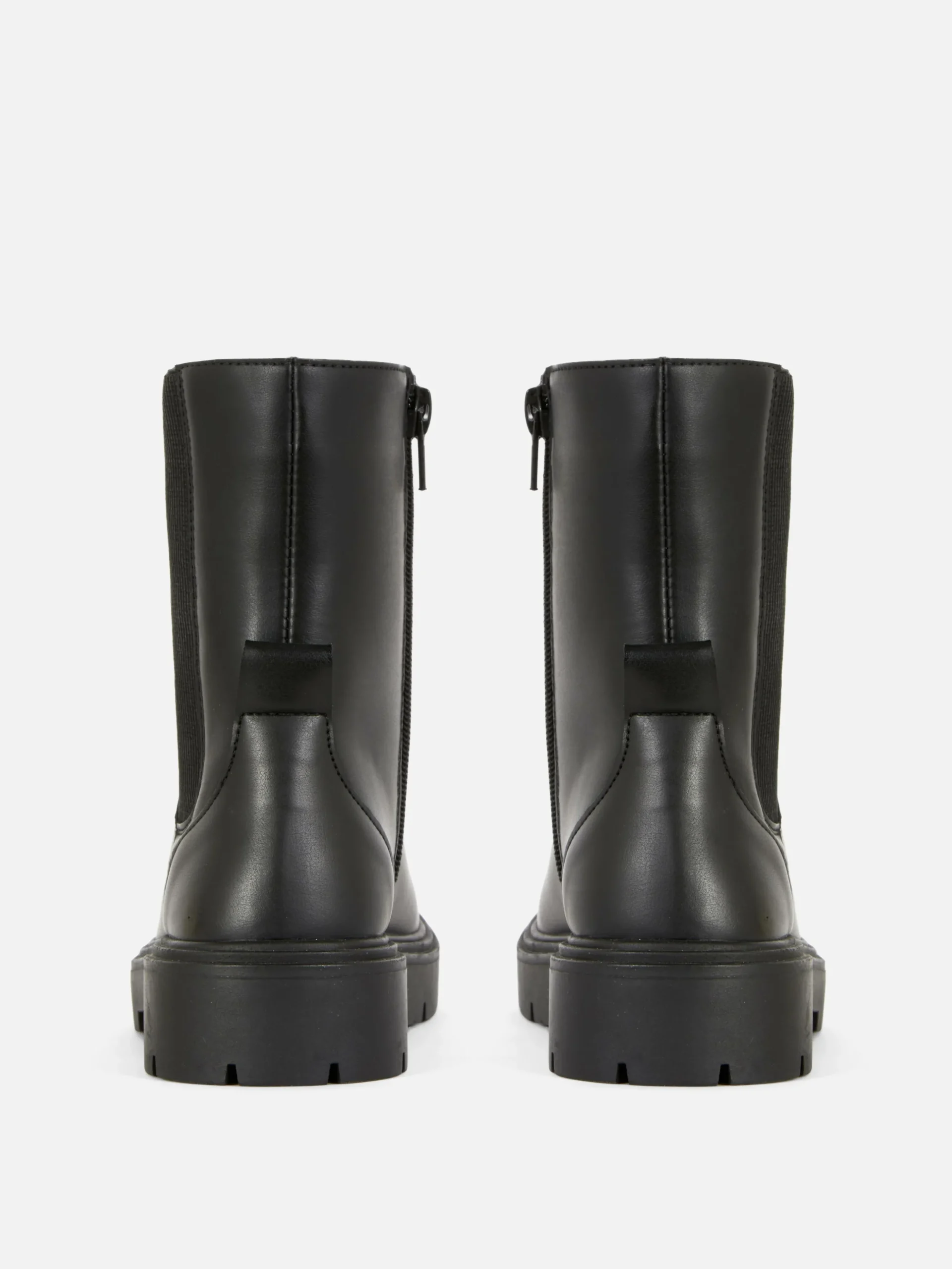 Round Toe Chelsea Boots