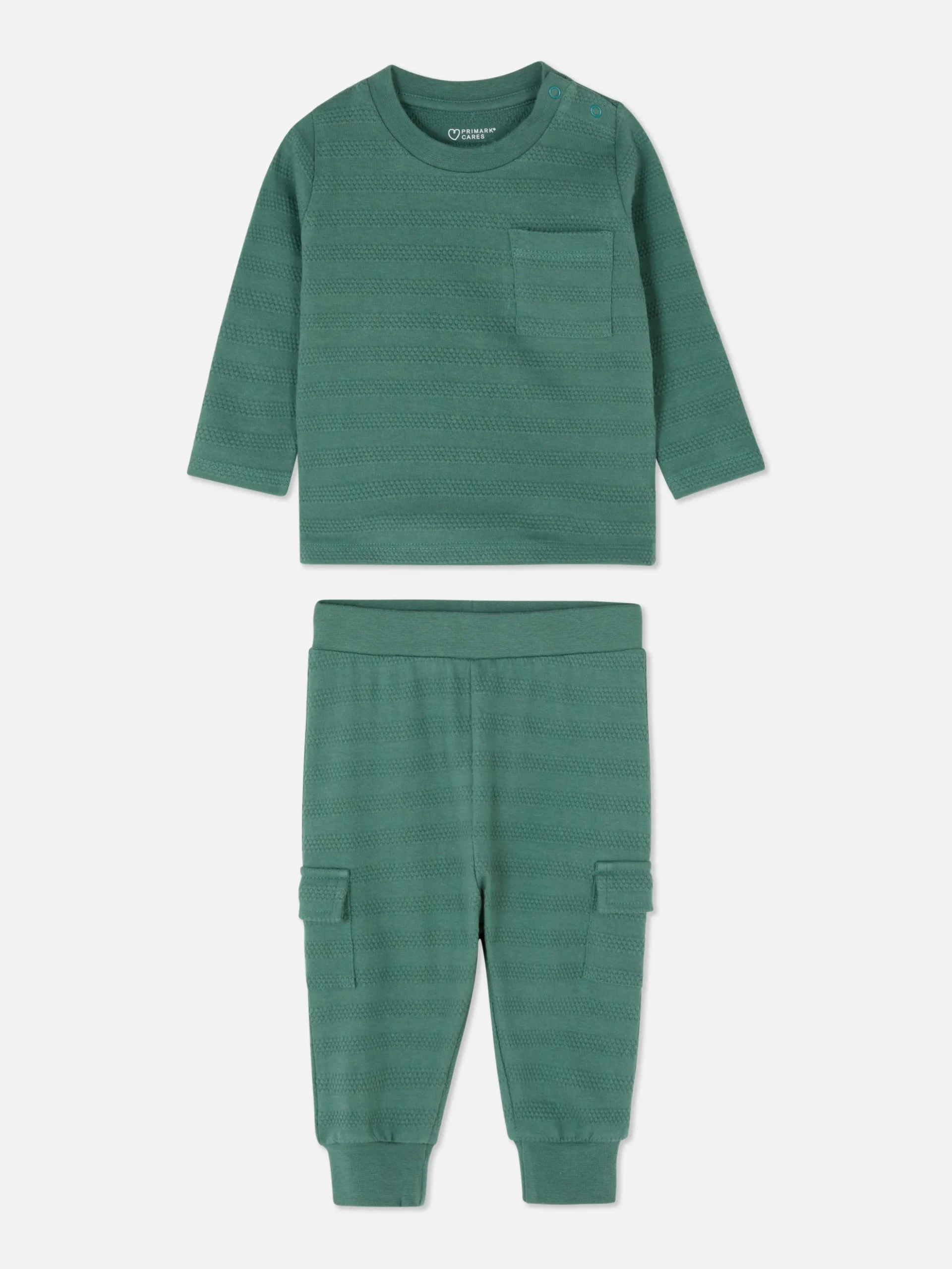 Textured T-Shirt And Cargo Pants Set