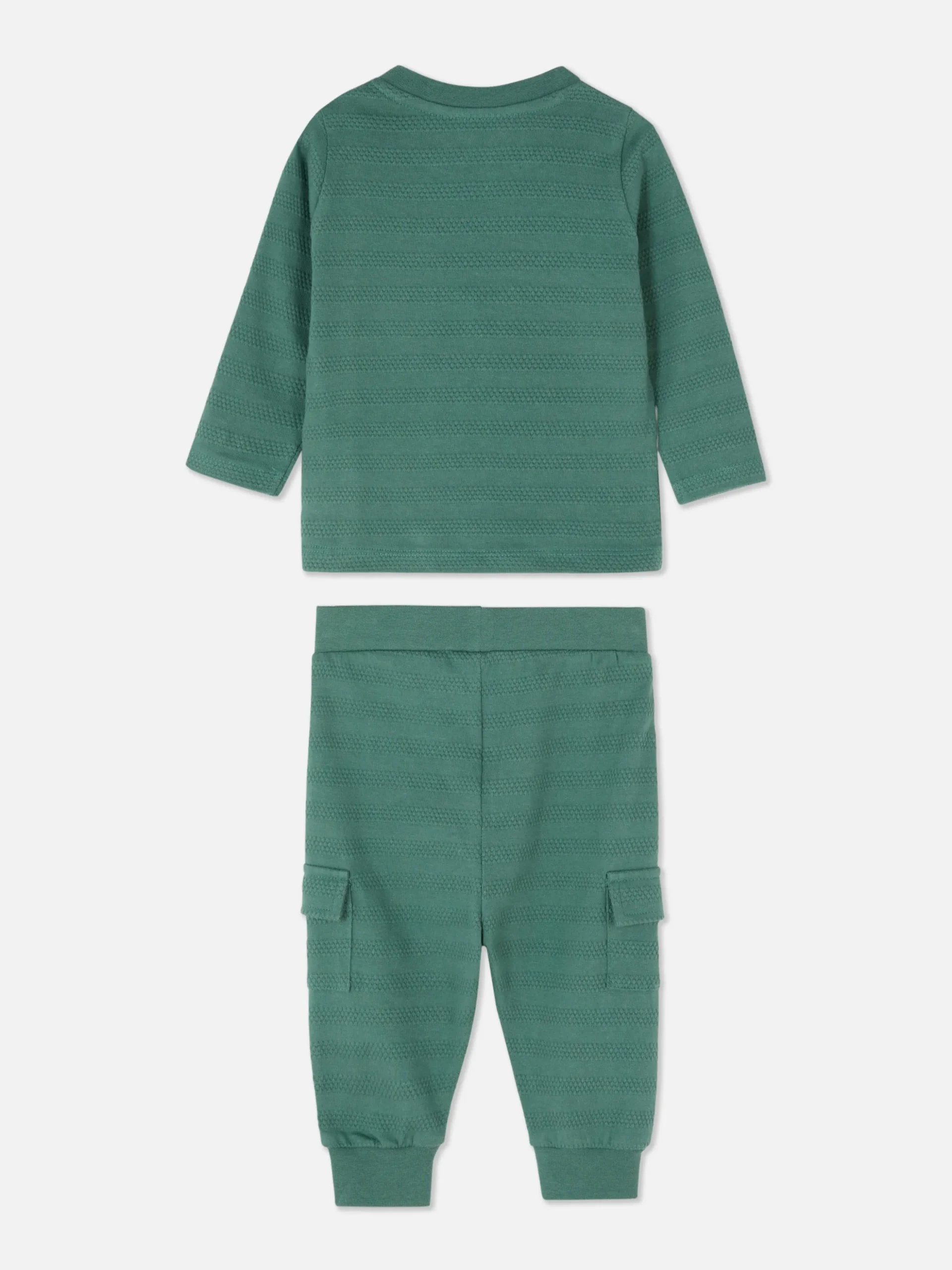 Textured T-Shirt And Cargo Pants Set