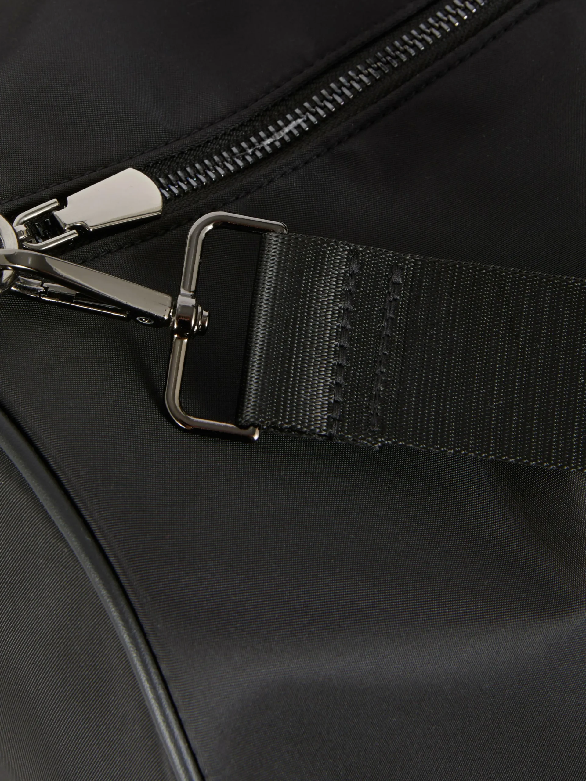 Zip Carryall